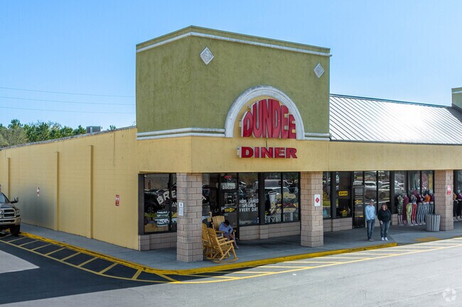 Residents of Cypresswood frequent the Dundee Diner for the best breakfast in town.