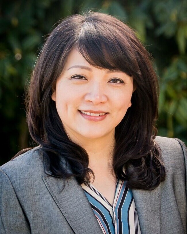 Sharon Hsiao Real Estate Agent in University Place, WA