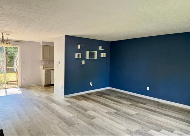 1381 Firethorne Dr, Mason, OH 45040 - photo 2