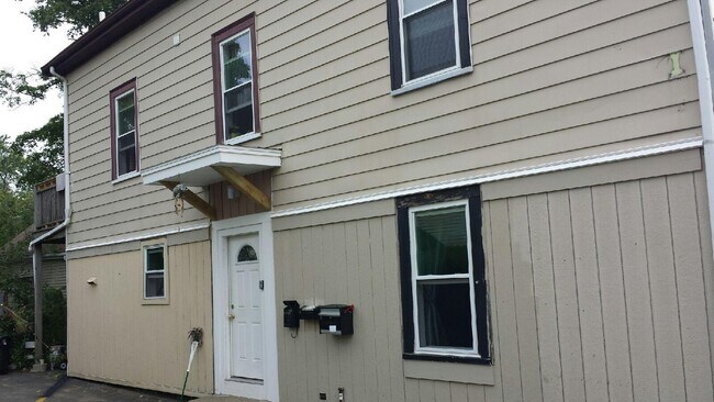 19 Nichols St unit 19 Nichols ST unit, Salem, MA 01970 - photo 3