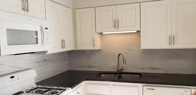 4475 Aspen Woods Ct, Atlanta, GA 30360 - photo 4