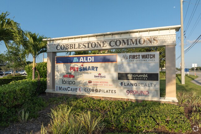 Valencia Reserve enjoys the variety of shops in the Cobblestone Commons.