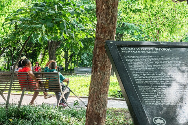 Many locals from East Elmhurst go to Elmhurst Park for a relaxing time.