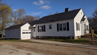 1911 Gary Ave, Spirit Lake, IA 51360