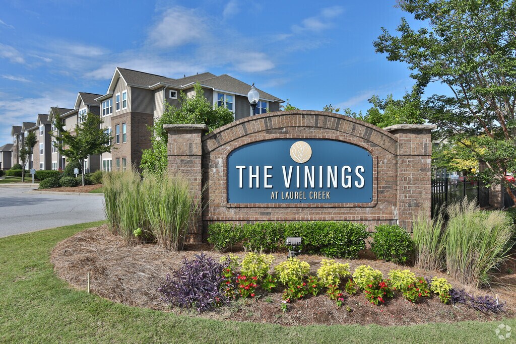 The Vinings at Laurel Creek 3434 Laurens Rd, Greenville, SC