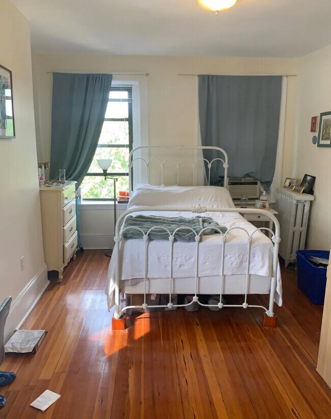 Bay Square unit 8, Cambridge, MA 02139 - photo 3