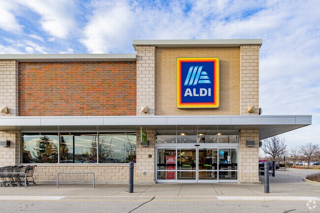 Local residents of Wespark typically do their grocery shopping at nearby stores such as Aldi.