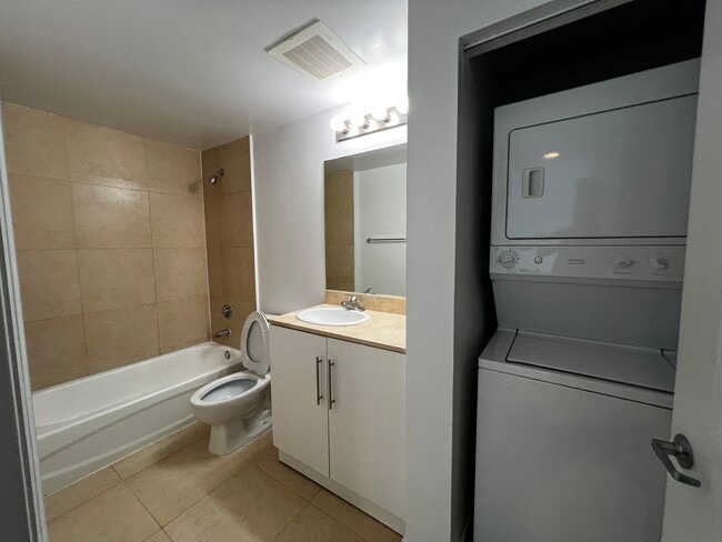 520 NE 26th St unit A2, Miami, FL 33137 - photo 5