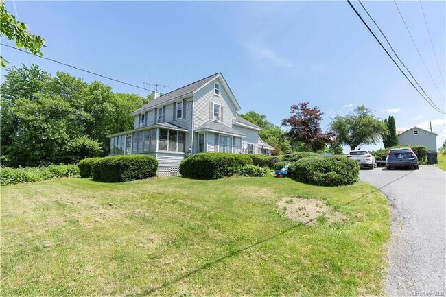 1014 Pulaski Hwy unit UP, Goshen, NY 10924 - photo 3