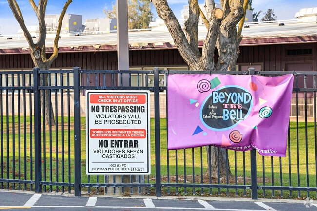 Hunt Elementary School is a great public school option.