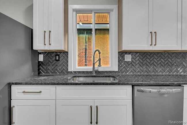 1502 Virginia Park St unit B, Detroit, MI 48206 - photo 7