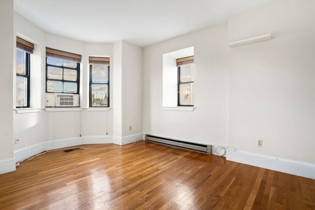 546 Columbus Ave unit 12, Boston, MA 02118 - photo 4