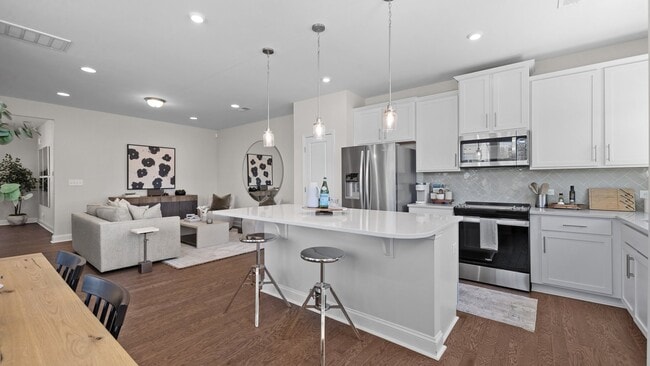 5028 Asher James Ln unit 38608269, Charlotte, NC 28269 - photo 2