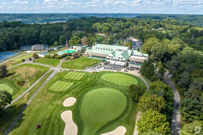 Shannopin Country Club is a favorite retreat for many Ben Avon Heights residents.