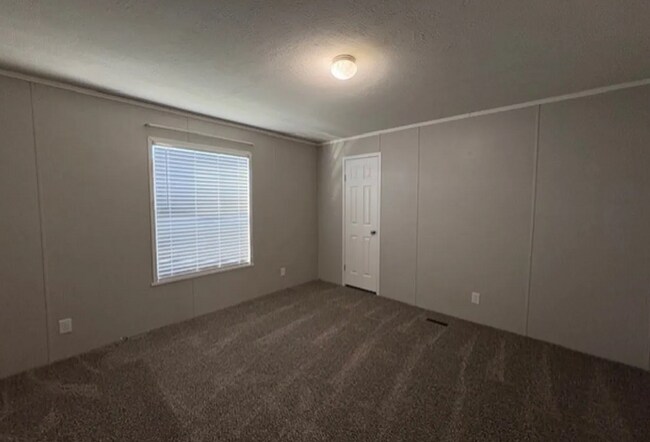 105 Nicole Ct, Howell, MI 48843 - photo 6