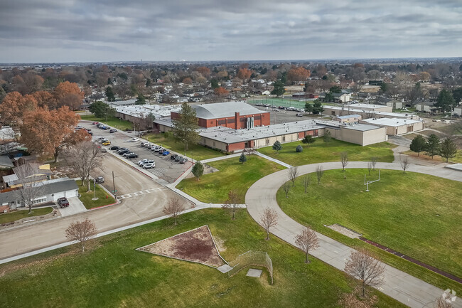 SyringaMiddleSchool3