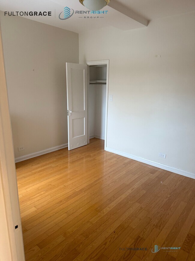 534 W Stratford Place unit 604, Chicago, IL 60657 - photo 4