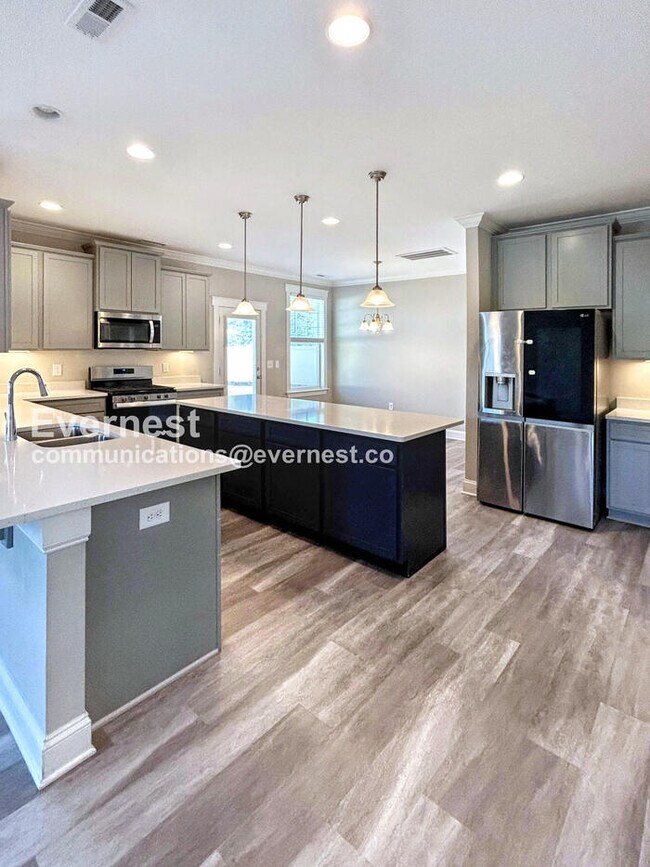 248 Pilot Bluff Dr, King, NC 27021 - photo 7