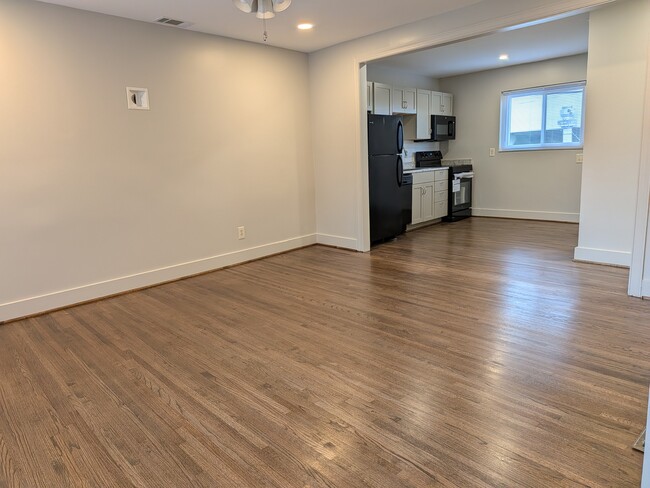 1869 Montclaire Ln, Vestavia Hills, AL 35216 - photo 3