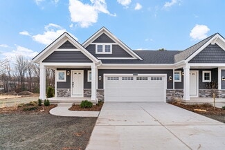 13556 Bowne Dr, Nunica, MI 49448