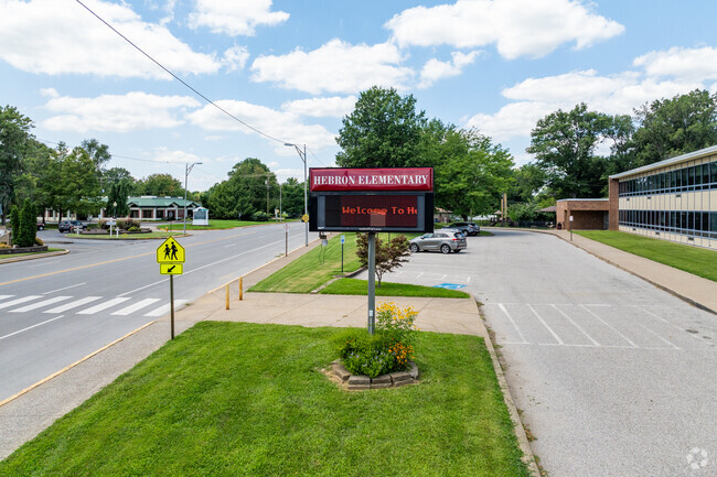 The student population of Hebron Elementary School is 725 and the school serves PK-5.