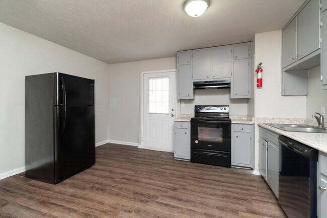 Maple Ridge Apartments, Carrollton, GA 30117 - photo 5