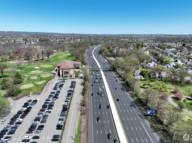 The Garden State Parkway cuts through Kenilworth with entrances to both north and south.