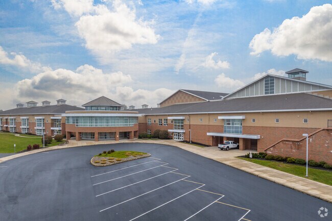 Daniel Boone Middle Schools receives an overall B grade from niche.com.