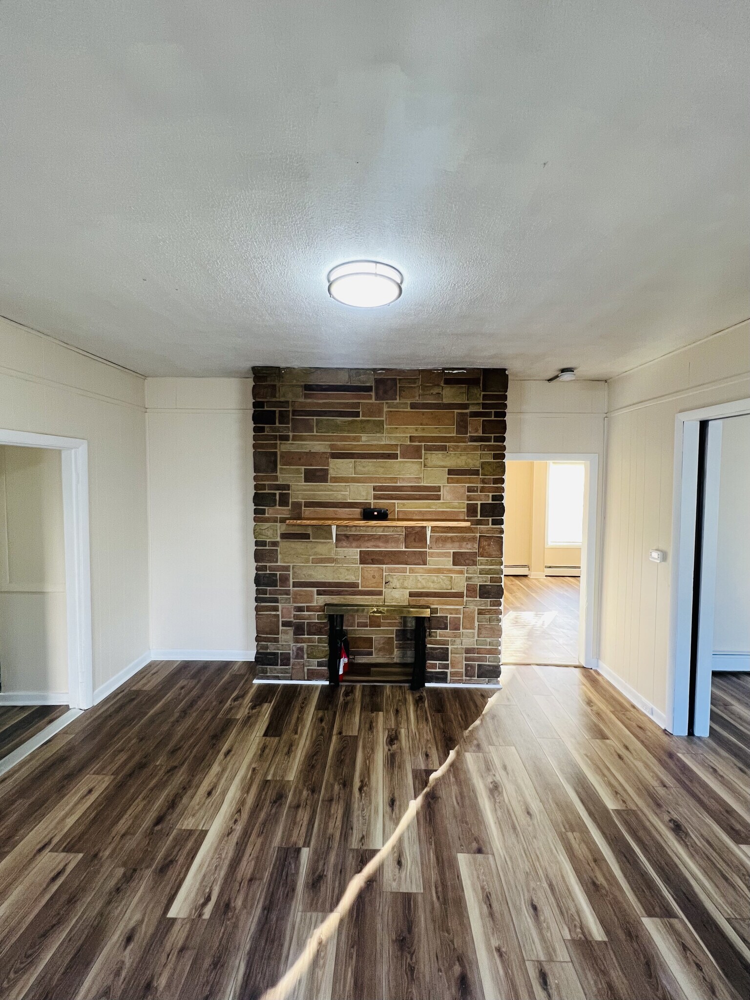 187 Carnation St unit 1, Pawtucket, RI 02860 - photo 1