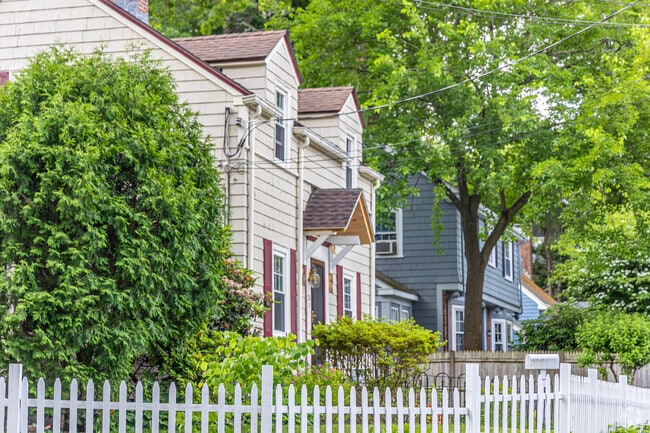 Riverdale homes include waterfront properties with fenced front and back yards.