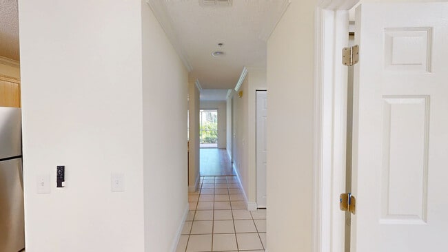 4256 Central Sarasota Pkwy unit 314, Sarasota, FL 34238 - photo 3