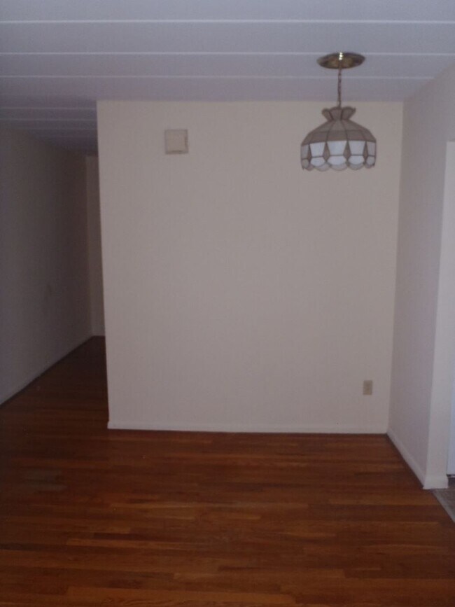539 Lowell Ave unit 539-02, Cincinnati, OH 45220 - photo 6