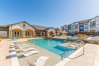 6730 N Loop 1604 E, San Antonio, TX 78247