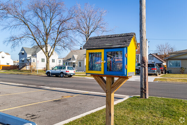 A little free library is featured outside the Washington Elementary building.
