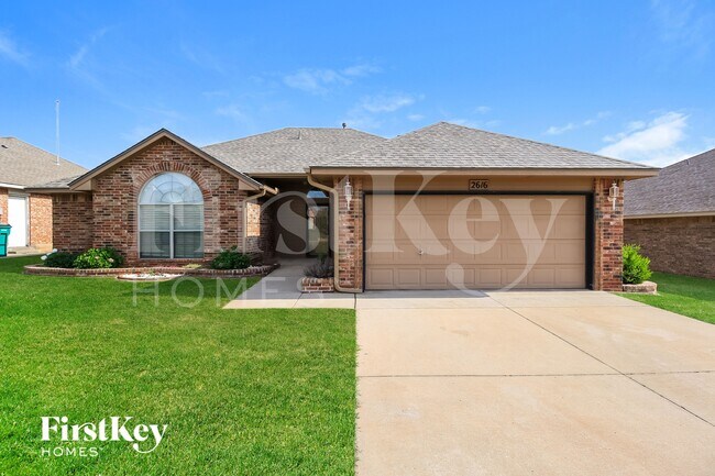 2616 SE 93rd St, Moore, OK 73160 - photo 2