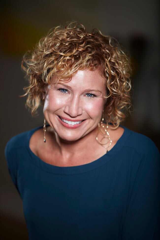 Angela Deal