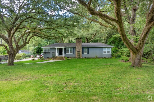 Many Airmont properties are mid-20th-century ranch-style homes.