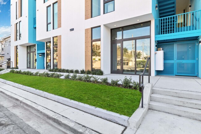 1558 4th St unit 208, Sarasota, FL 34236 - photo 7