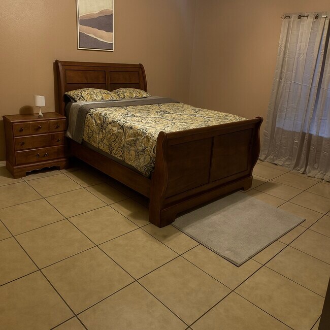 503 N Holly St unit A Private Room, Hammond, LA 70401 - photo 2
