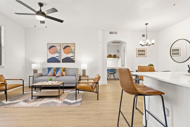 9450 W Cabela Dr unit ID1014625P, Glendale, AZ 85305 - photo 4