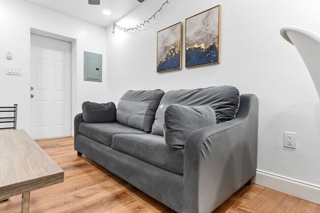 1015 E 25th Ave unit ID1244307P, Tampa, FL 33605 - photo 6