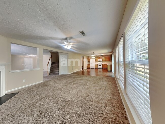 574 Leaflet Ives Dr, Lawrenceville, GA 30045 - photo 4