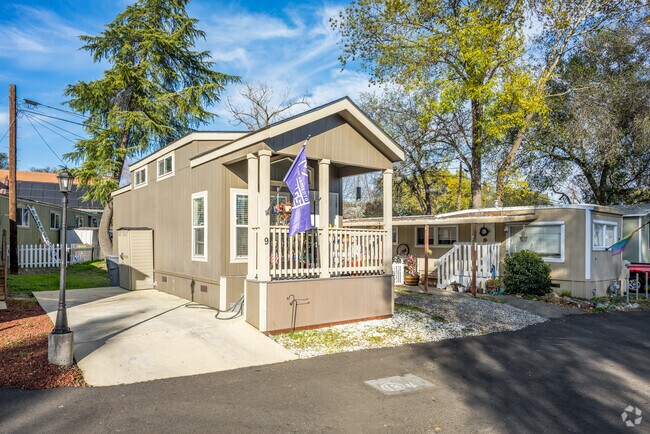 For a more affordable home, there are a few manufactured home choices in Granite Bay.