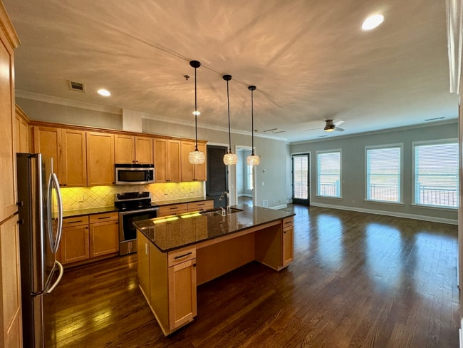 360 Chambers St unit 410, Woodstock, GA 30188 - photo 3