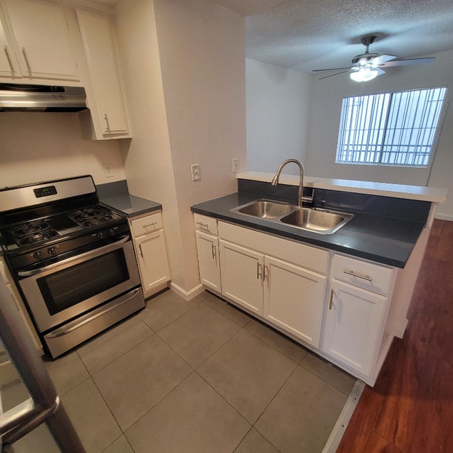 5011 Monte Vista St unit 304, Highland Park, CA 90065 - photo 3