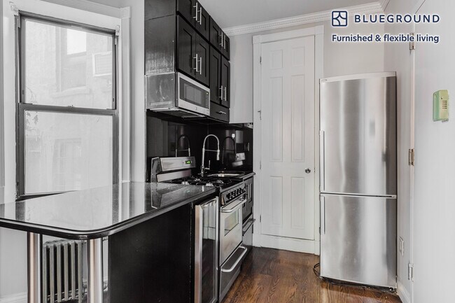 325 E 5th St unit FL1-ID1647, New York, NY 10003 - photo 4
