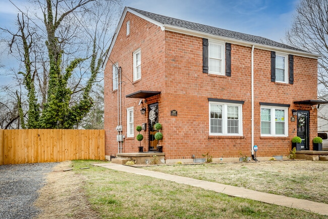 197 Seward Ave, Bristol, VA 24201 - photo 2