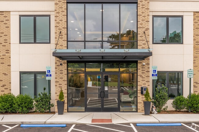 5545 Park Fairfield, Fairfield, CT 06825 - photo 3