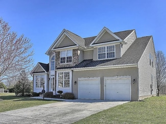 11 Turmeric Dr, Mechanicsburg, PA 17050