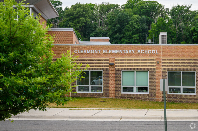 Clermont Elementary School hosts events throughout the school year for students and families.